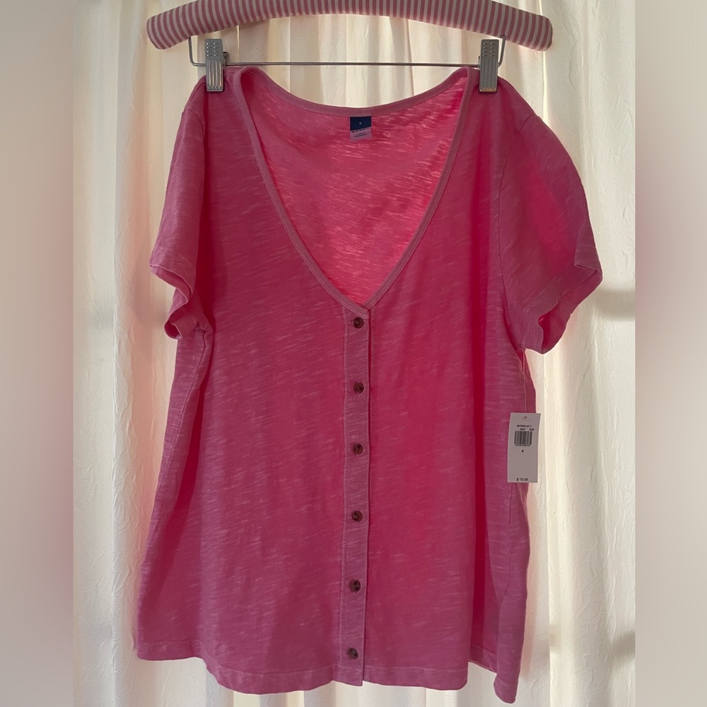 Short sleeve women’s button up Tee